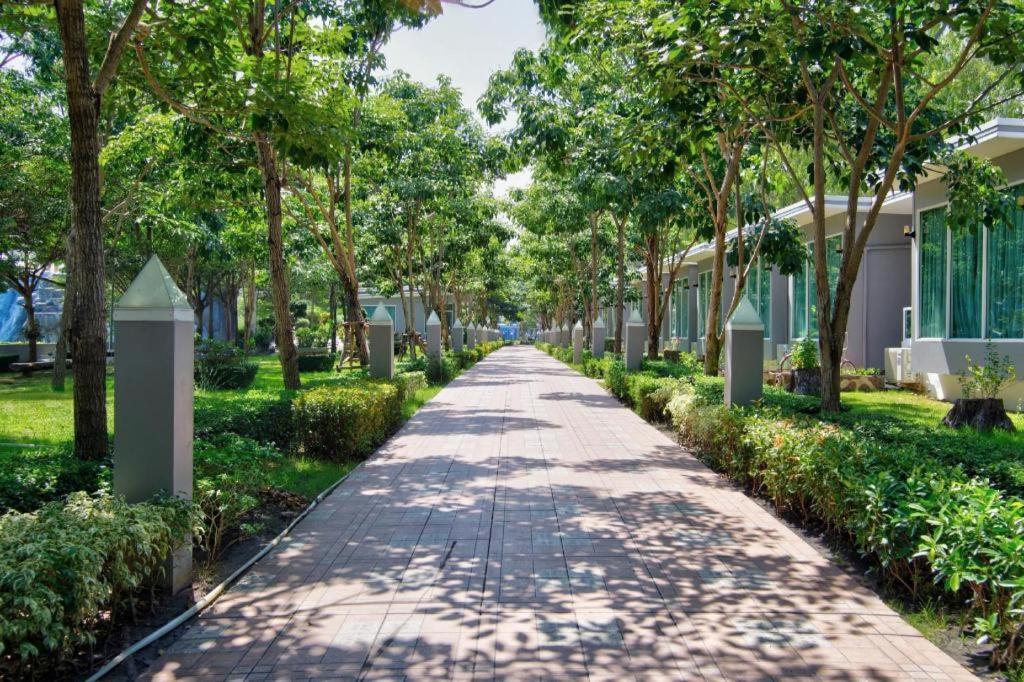 Thaiasia Goldensea Resort Аюттхая Экстерьер фото