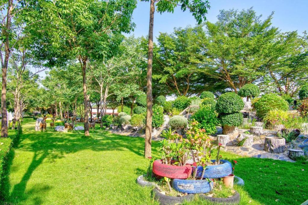 Thaiasia Goldensea Resort Аюттхая Экстерьер фото
