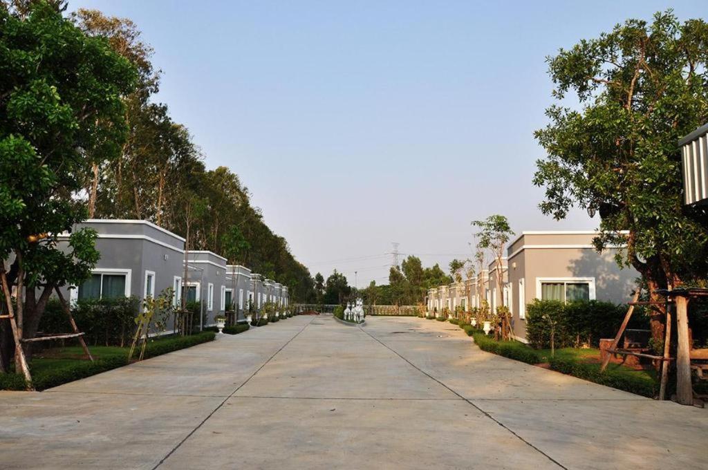 Thaiasia Goldensea Resort Аюттхая Экстерьер фото
